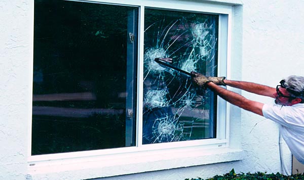 To strengthen the window construction can also be used a protective film. The name of this method speaks for itself. This film can be of varying strength, depending on which there are three main species. 