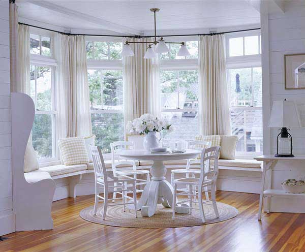 The magic of the perfect whiteness is the ability of ideal light reflection. This feature allows you to create window decor trendy at all times. Suitable shade can be chosen for any interior, as its palette includes dozens of shades from shining white to light gray and cream. The impression from the interior will deppend on choosing the right shade of curtains.