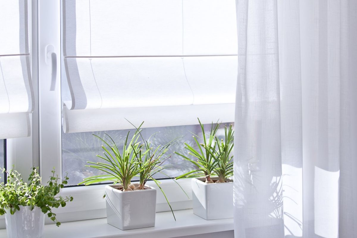 White window decor in home interior