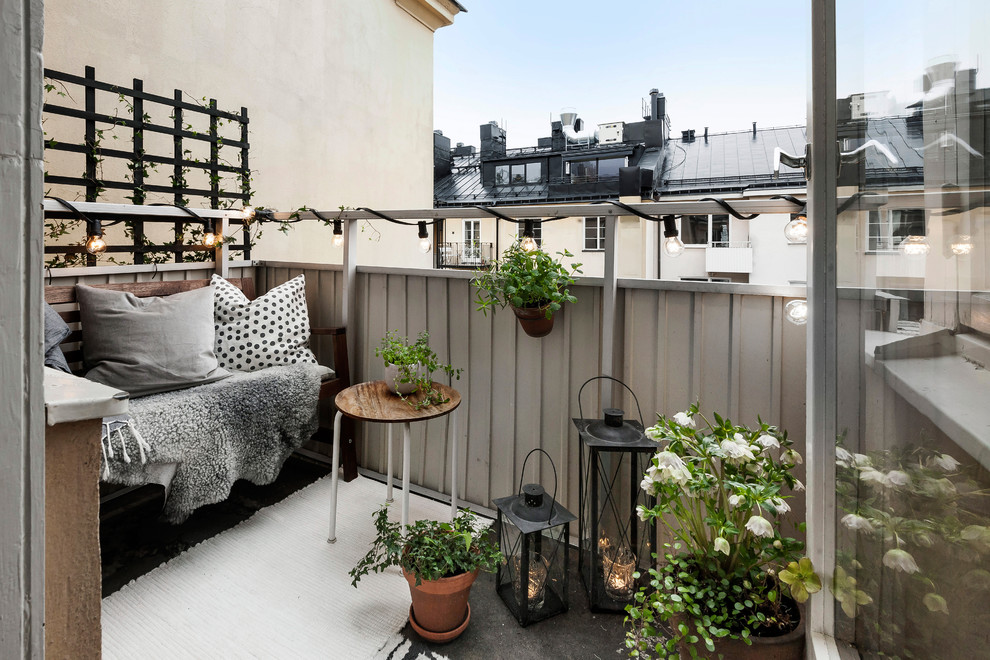 How to make a small balcony unique