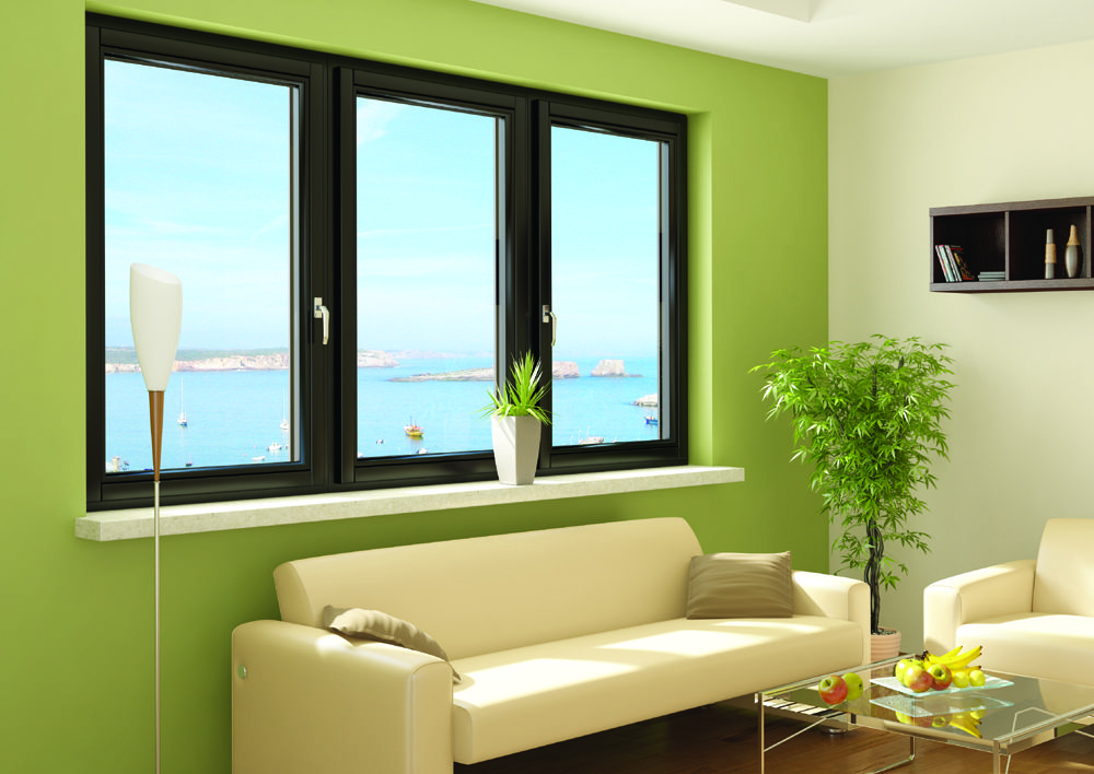 Цветной акцент: окна как украшение дома