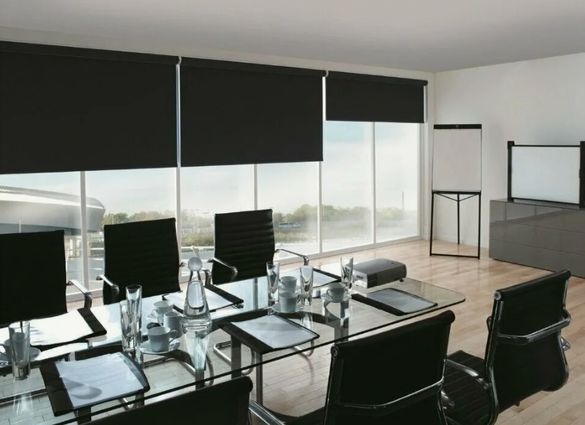 Sun Protection in the Office: Choosing the Best Option