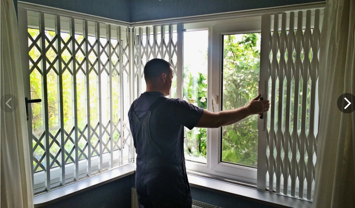 PVC windows on the ground floor: safety, comfort and style